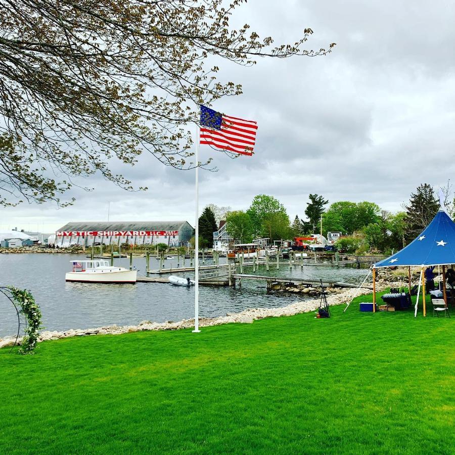 Hotel Harbor View Landing Mystic Esterno foto